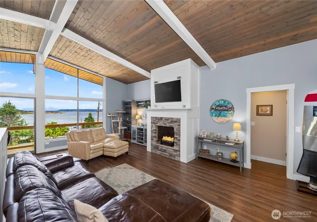 Photo 4 of Single family home for sale at 578 SW Shelley Ln, Oak Harbor, WA 98277 | MLS# NWM2561335 | Listing updated on 2026-09-28
