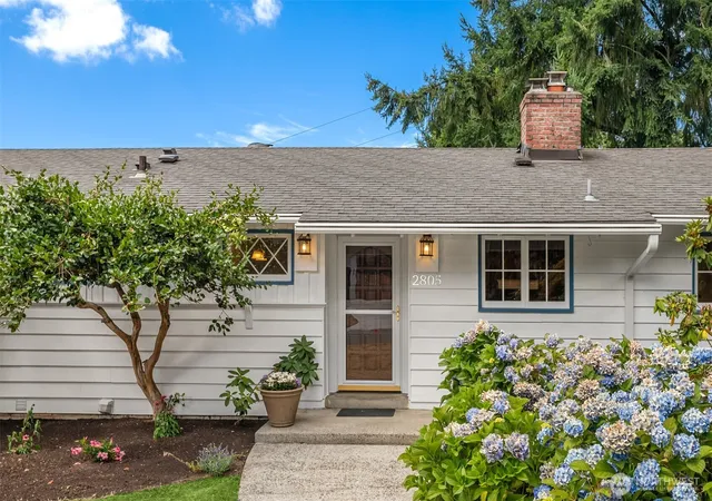 Photo 3 of Single family home for sale at 2805 124th Place NE, Bellevue, WA 98005 | MLS# NWM2561516 | Listing updated on 2026-10-01