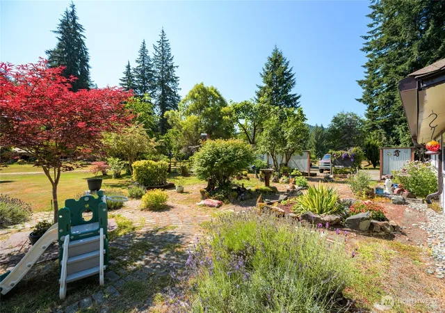 Photo 3 of Sale Pending at 5430 Mosquito Lake Rd, Deming, WA 98244 | MLS# NWM2561523 | Listing updated on 2026-09-25