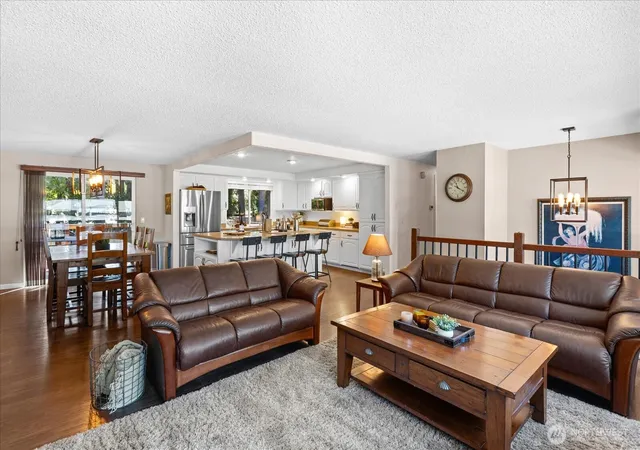 Photo 4 of Single family home for sale at 30718 5th Place S, Federal Way, WA 98003 | MLS# NWM2561694 | Listing updated on 2026-09-17