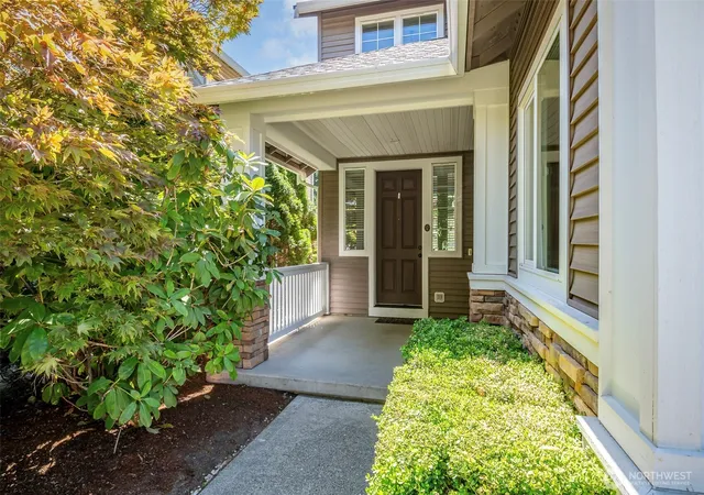 Photo 2 of Single family home for sale at 28011 Maple Ridge Way Se, Maple Valley, WA 98038 | MLS# NWM2561801 | Listing updated on 2026-09-30