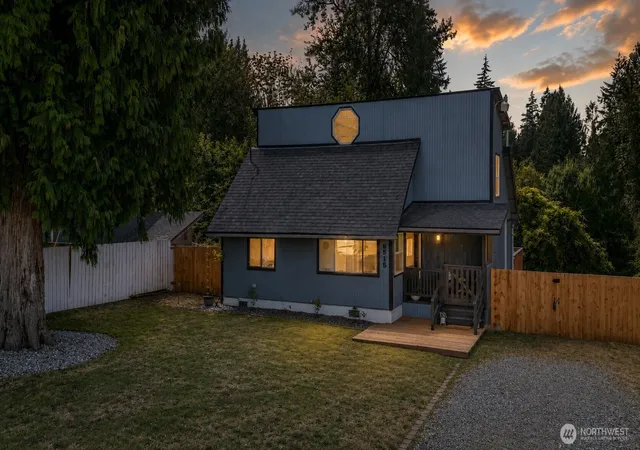 Photo 2 of Single family home for sale at 9515 208th Avenue E, Bonney Lake, WA 98391 | MLS# NWM2562060 | Listing updated on 2026-09-17
