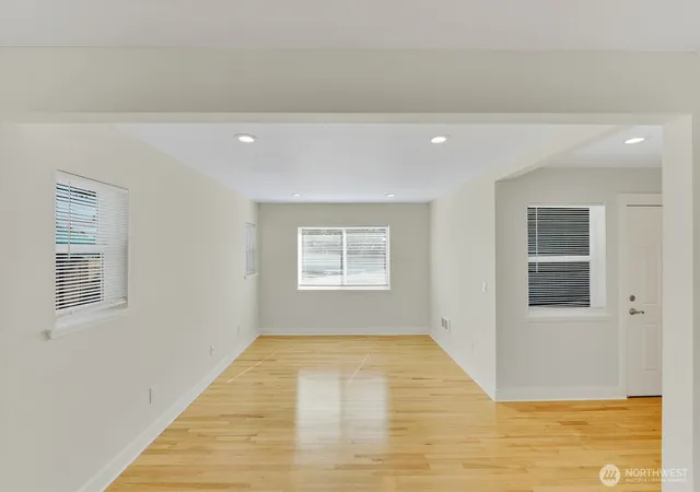 Photo 3 of Sale Pending at 5410 S Oakes St, Tacoma, WA 98409 | MLS# NWM2562092 | Listing updated on 2026-09-23