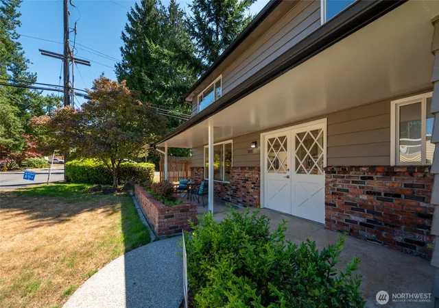Photo 3 of Sale Pending at 305 NW 198th Street, Shoreline, WA 98177 | MLS# NWM2562341 | Listing updated on 2026-09-17