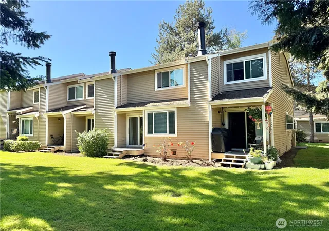 Townhouse for sale at 23816 12th Place S #405, Des Moines, WA 98198 | MLS# NWM2562481