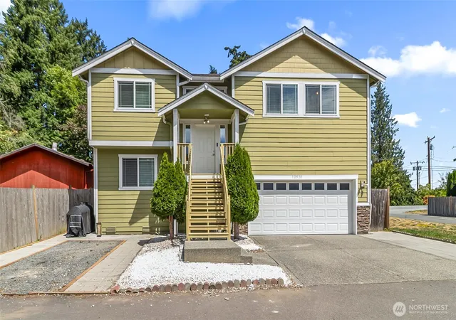 Photo 1 of Sale Pending at 12520 24th Place W, Everett, WA 98204 | MLS# NWM2562697 | Listing updated on 2026-09-08