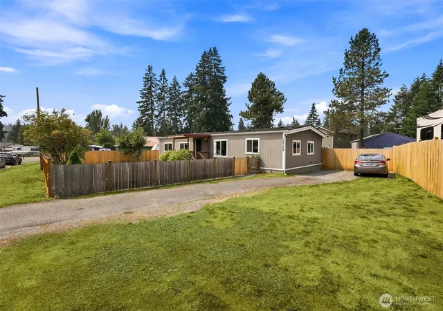 Photo 3 of Sale Pending at 13104 Ridge Cir E, Bonney Lake, WA 98391 | MLS# NWM2563285 | Listing updated on 2026-09-25