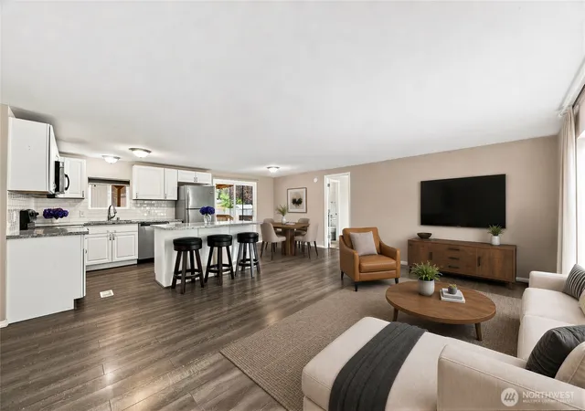 Photo 4 of Sale Pending at 13104 Ridge Cir E, Bonney Lake, WA 98391 | MLS# NWM2563285 | Listing updated on 2026-09-25