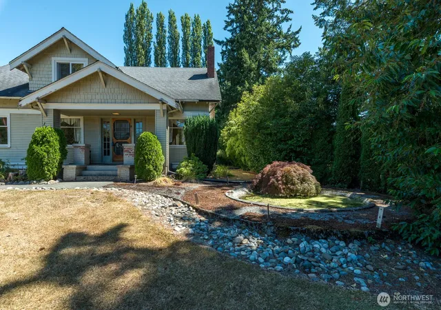 Photo 3 of Single family home for sale at 13701 51st Avenue Ne, Marysville, WA 98271 | MLS# NWM2563318 | Listing updated on 2026-09-17