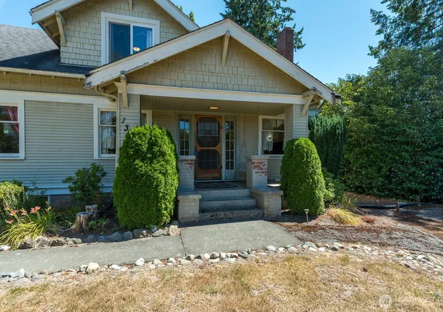 Photo 4 of Single family home for sale at 13701 51st Avenue NE, Marysville, WA 98271 | MLS# NWM2563318 | Listing updated on 2026-09-17