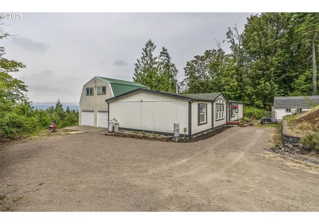 Photo 2 of Manufactured home for sale at 640 Mount Pleasant Rd, Kelso, WA 98626 | MLS# NWM2563328 | Listing updated on 2026-09-30