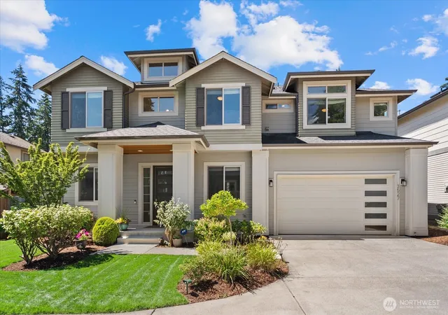 Photo 3 of Single family home for sale at 3527 NE 7th St, Renton, WA 98056 | MLS# NWM2563504 | Listing updated on 2026-09-24