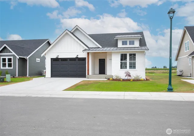 Photo 3 of Single family home for sale at 316 W 3rd Street, Everson, WA 98247 | MLS# NWM2563694 | Listing updated on 2026-09-27