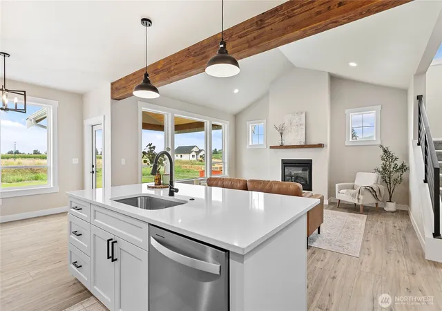 Photo 4 of Single family home for sale at 312 W 3rd Street, Everson, WA 98247 | MLS# NWM2563825 | Listing updated on 2026-09-29