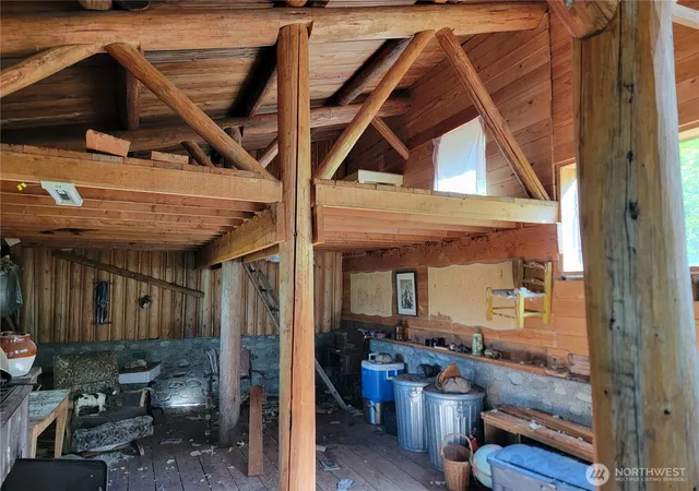 Photo 3 of Sale Pending at 29 Yellow Brick Rd, Curlew, WA 99118 | MLS# NWM2564047 | Listing updated on 2026-09-16