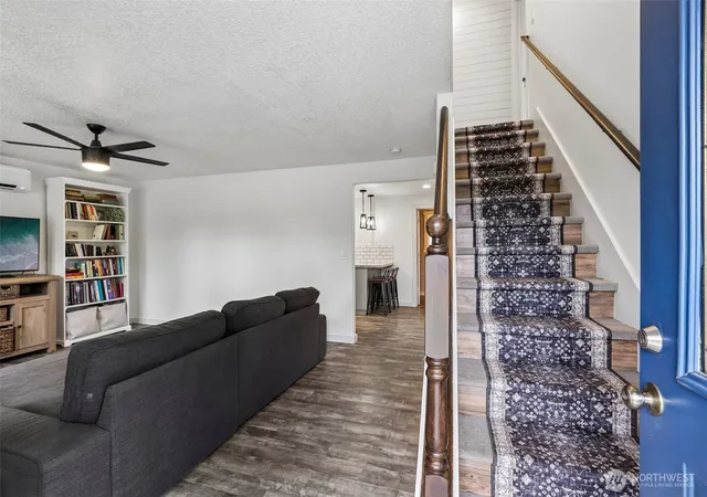 Photo 3 of Single family home for sale at 204 W Wilson St, Yacolt, WA 98675 | MLS# NWM2564299 | Listing updated on 2026-09-30