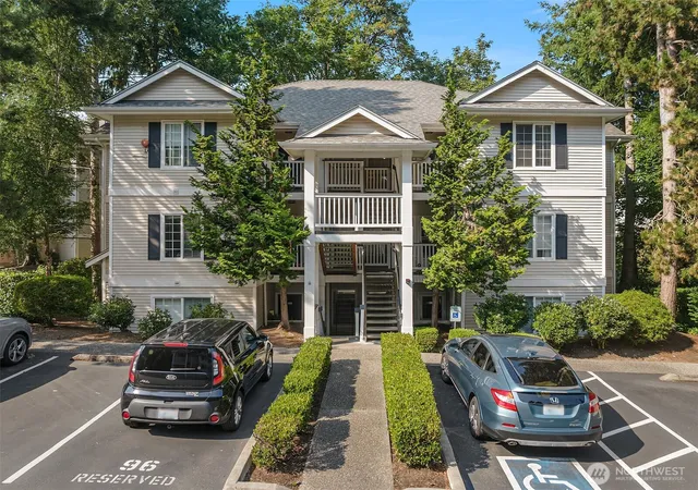 Photo 2 of Condo for sale at 12120 Ne 172nd Place #L302, Bothell, WA 98011 | MLS# NWM2564665 | Listing updated on 2026-09-30
