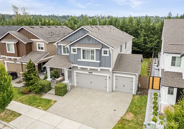 Photo 2 of Single family home for sale at 1210 29th Street Nw, Puyallup, WA 98371 | MLS# NWM2565087 | Listing updated on 2026-09-16