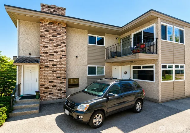 Photo 2 of Multi family home for sale at 2707 W Jameson St, Seattle, WA 98199 | MLS# NWM2565089 | Listing updated on 2026-09-23