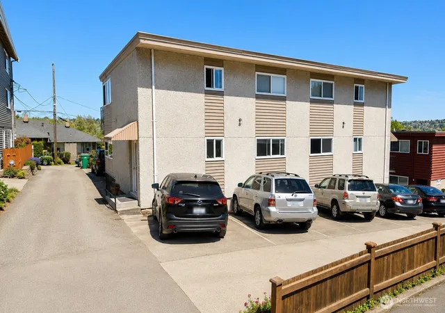 Photo 3 of Multi family home for sale at 2707 W Jameson St, Seattle, WA 98199 | MLS# NWM2565089 | Listing updated on 2026-09-23