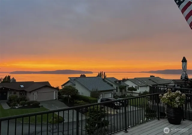 Photo 3 of Condo for sale at 101 Chinook Ln #C, Steilacoom, WA 98388 | MLS# NWM2565202 | Listing updated on 2026-09-17