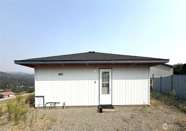 Photo 4 of Single family home for sale at 62 Heron Loop, Republic, WA 99166 | MLS# NWM2565350 | Listing updated on 2026-09-23