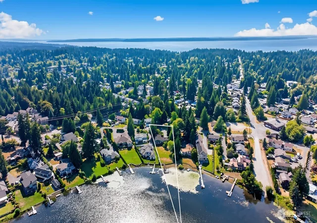 Photo 3 of Single family home for sale at 14109 Serene Way, Lynnwood, WA 98087 | MLS# NWM2565464 | Listing updated on 2026-09-28