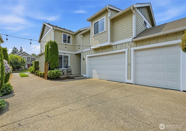 Photo 2 of Single family home for sale at 6227 122nd Street Ct E, Puyallup, WA 98373 | MLS# NWM2565479 | Listing updated on 2026-09-17
