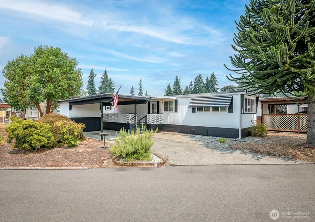 Photo 1 of Manufactured home for sale at 125 195th Street E #15, Spanaway, WA 98387 | MLS# NWM2565568 | Listing updated on 2026-09-30