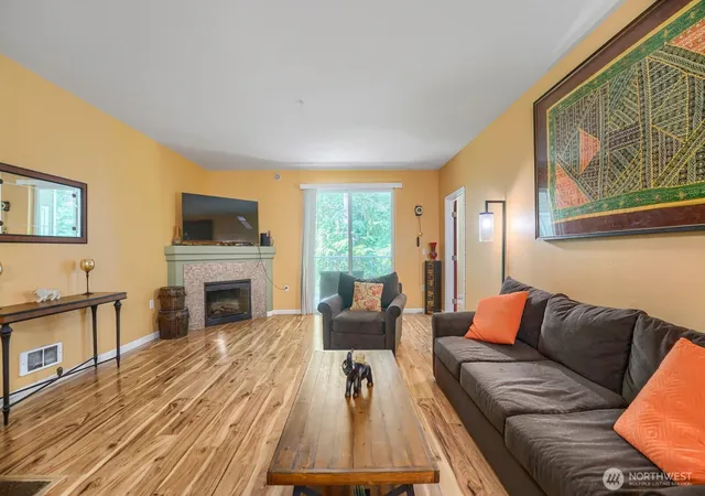 Photo 3 of Condo for sale at 701 Harrington Pl Se #1138, Renton, WA 98058 | MLS# NWM2565677 | Listing updated on 2026-09-26