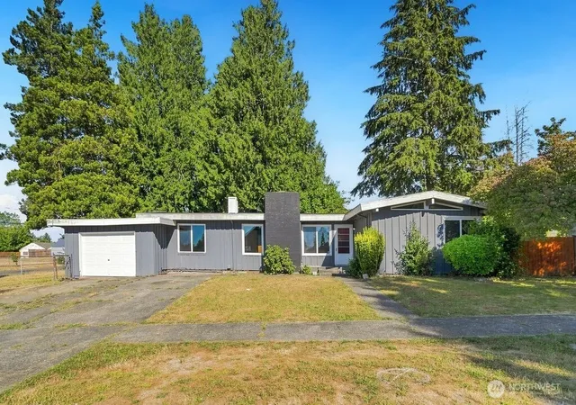 Photo 1 of Single family home for sale at 4301 E F St, Tacoma, WA 98404 | MLS# NWM2566186 | Listing updated on 2026-09-30