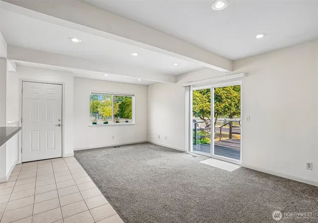 Photo 3 of Single family home for sale at 923 16th Street SW, Puyallup, WA 98371 | MLS# NWM2566252 | Listing updated on 2026-10-26