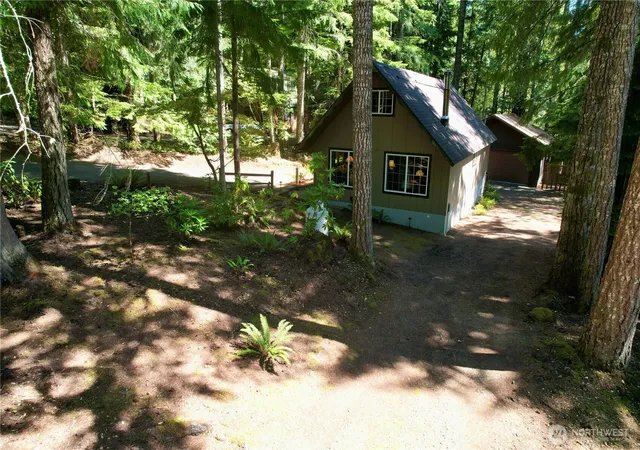 Photo 2 of Single family home for sale at 111 N Mount Church Dr, Hoodsport, WA 98548 | MLS# NWM2566314 | Listing updated on 2026-09-16
