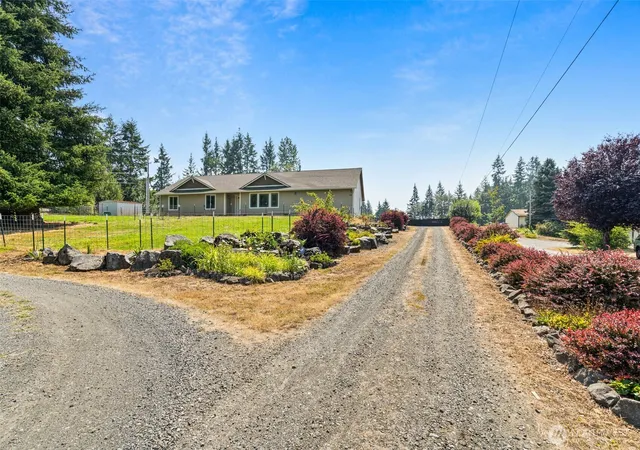 Photo 1 of Single family home for sale at 154 Se Mill Crk Rd, Shelton, WA 98584 | MLS# NWM2566388 | Listing updated on 2026-09-23