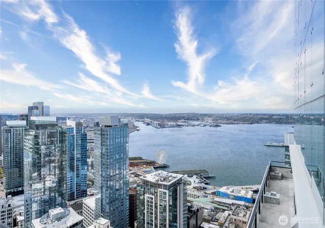 Photo 3 of Condo for sale at 300 Virginia St #1911, Seattle, WA 98101 | MLS# NWM2566505 | Listing updated on 2026-09-17