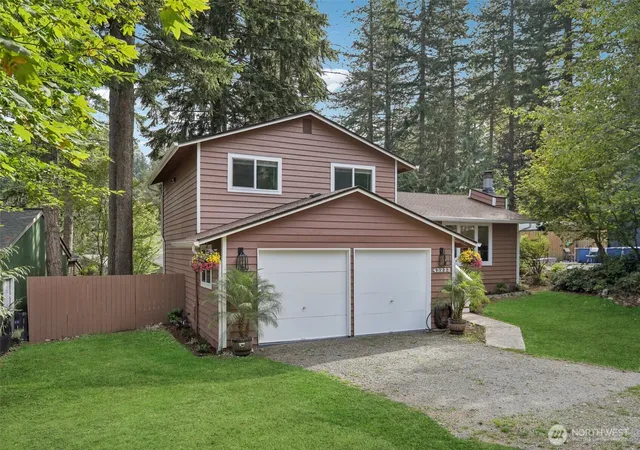 Photo 1 of Single family home for sale at 43233 Southeast 176th St, North Bend, WA 98045 | MLS# NWM2567028 | Listing updated on 2026-09-17