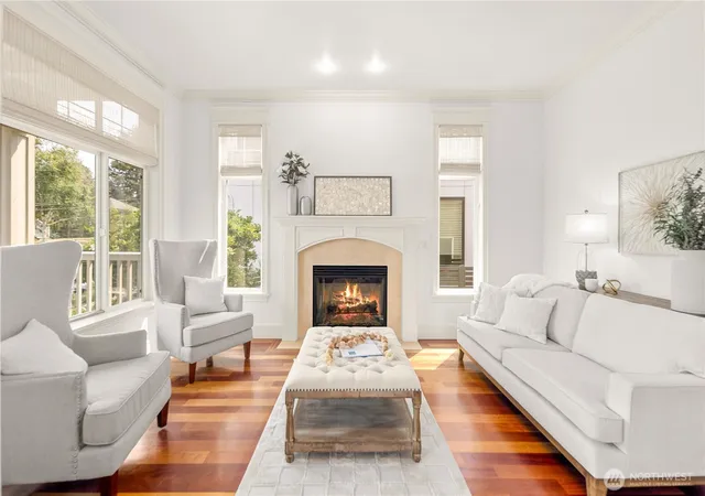 Photo 3 of Single family home for sale at 4047 Willams Ave W, Seattle, WA 98199 | MLS# NWM2567123 | Listing updated on 2026-10-02