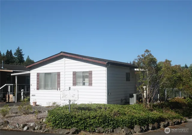 Photo 1 of Manufactured home for sale at 102 Sereno Cir Dr, Bremerton, WA 98312 | MLS# NWM2567156 | Listing updated on 2026-09-30