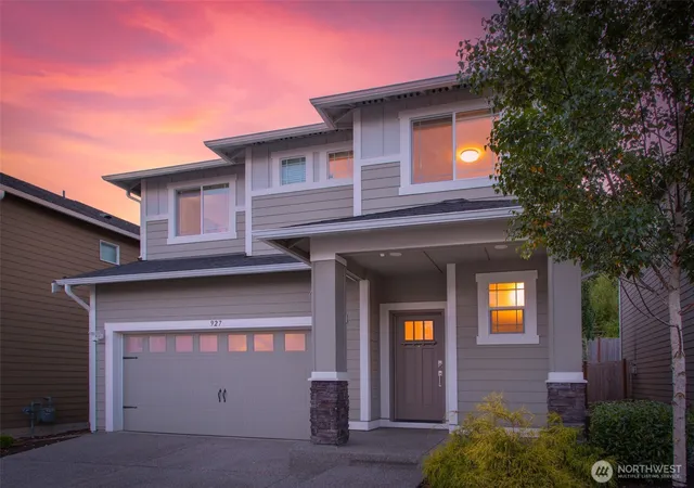 Single family home for sale at 927 119th Avenue SE, Lake Stevens, WA 98258 | MLS# NWM2567364