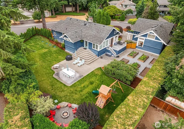 Photo 3 of Single family home for sale at 13525 NE 188th Place, Woodinville, WA 98072 | MLS# NWM2567638 | Listing updated on 2026-09-23