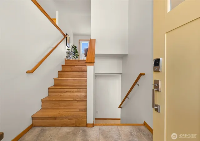 Photo 3 of Single family home for sale at 3610 Lemon Grv Dr, Bellingham, WA 98226 | MLS# NWM2567853 | Listing updated on 2026-09-17