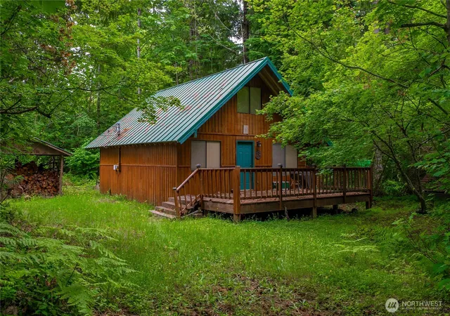 Photo 2 of Sale Pending at 146 Mount Rainier Dr, Packwood, WA 98361 | MLS# NWM2567974 | Listing updated on 2026-09-21