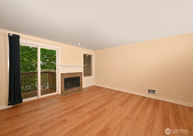 Photo 3 of Condo for sale at 301 W Raye St #106, Seattle, WA 98119 | MLS# NWM2568293 | Listing updated on 2026-09-22