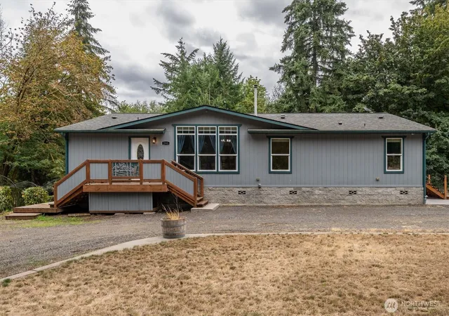 Photo 2 of Sale Pending at 295 Casey Rd, Castle Rock, WA 98611 | MLS# NWM2568419 | Listing updated on 2026-10-02