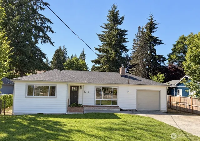 Photo 2 of Single family home for sale at 1215 Hall St Se, Lacey, WA 98503 | MLS# NWM2568425 | Listing updated on 2026-09-22