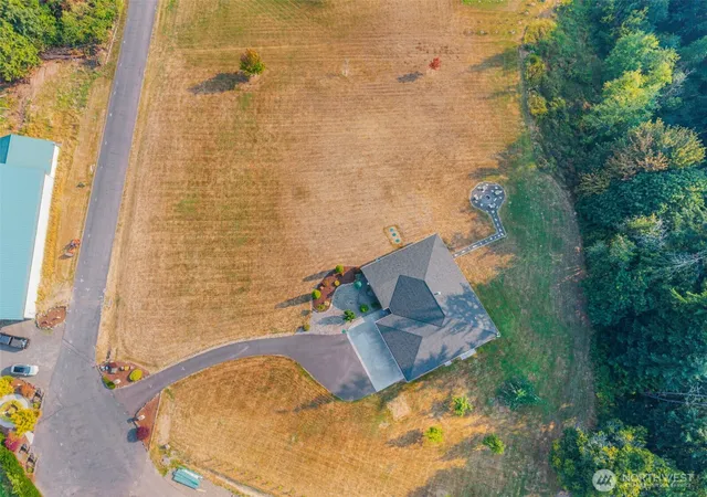 Photo 4 of Single family home for sale at 503 Cemetery Rd, Kalama, WA 98625 | MLS# NWM2568446 | Listing updated on 2026-09-30
