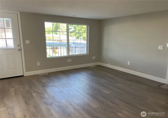 Photo 3 of Single family home for sale at 1032 Wright Ave, Richland, WA 99354 | MLS# NWM2568518 | Listing updated on 2026-09-23