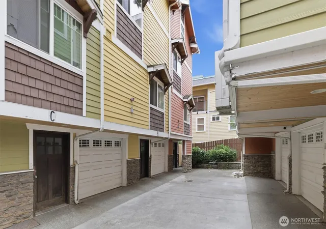 Photo 2 of Townhouse for sale at 6825 Weedin Pl Ne #A, Seattle, WA 98115 | MLS# NWM2568597 | Listing updated on 2026-09-23