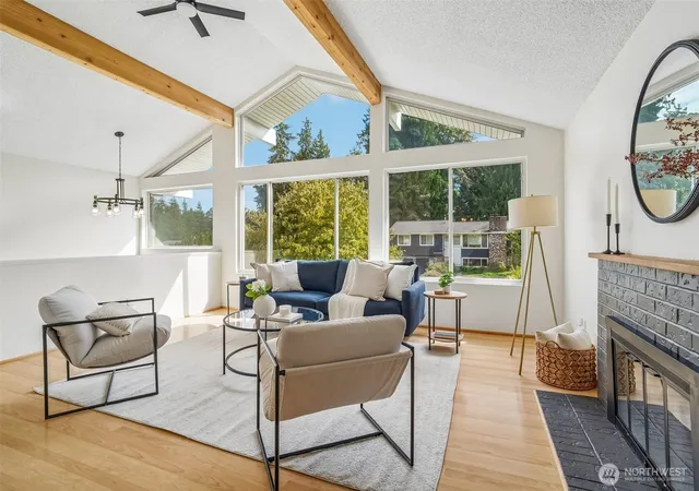Photo 4 of Sale Pending at 10132 Ne 144Th Pl, Kirkland, WA 98034 | MLS# NWM2568604 | Listing updated on 2026-09-18