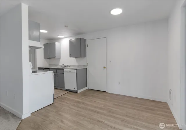Photo 3 of Single family home for sale at 3734 N Baltimore St, Tacoma, WA 98407 | MLS# NWM2568643 | Listing updated on 2026-09-22